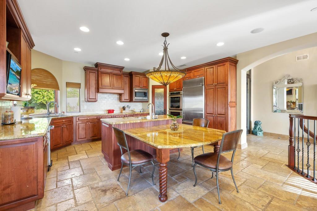 14817 Highland Valley Road Property Photo 8