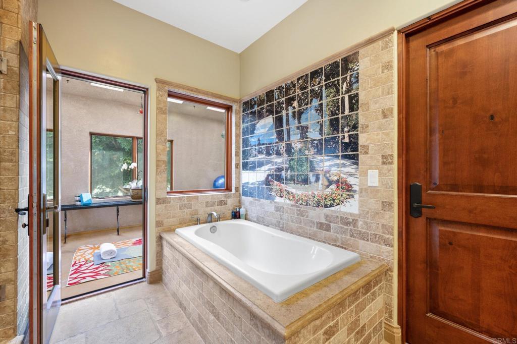 14817 Highland Valley Road Property Photo 32