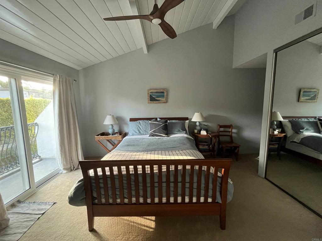 663 S Cedros Property Photo 5