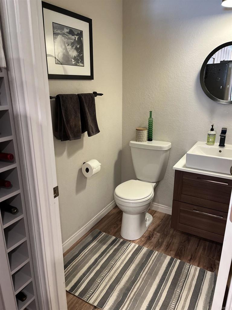 663 S Cedros Property Photo 9