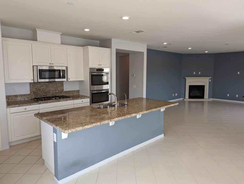 37604 River Oats Property Photo 3