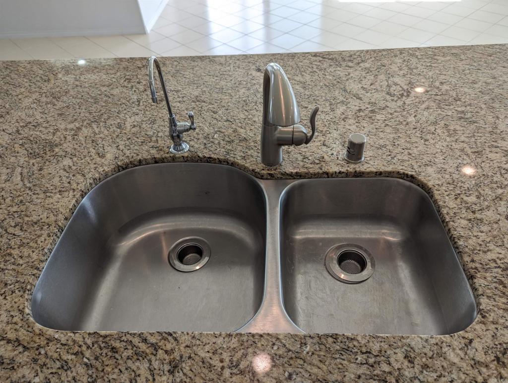 37604 River Oats Property Photo 6