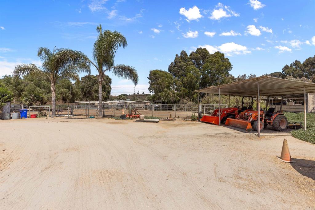 13998 Old El Camino Real Property Photo 4