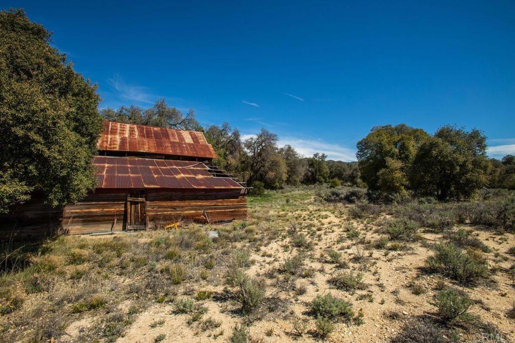 31225 Chihuahua Valley Road Property Photo 8