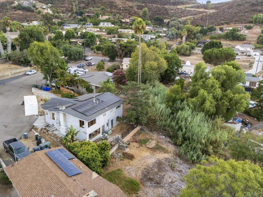 11734 Golden Circle Property Photo
