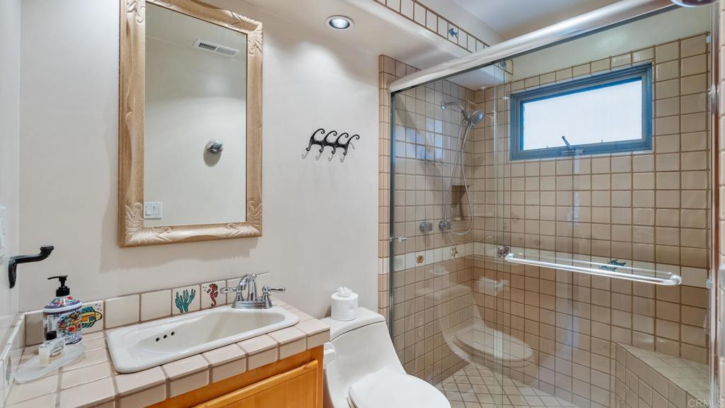 2027 Glasgow Avenue Property Photo 16