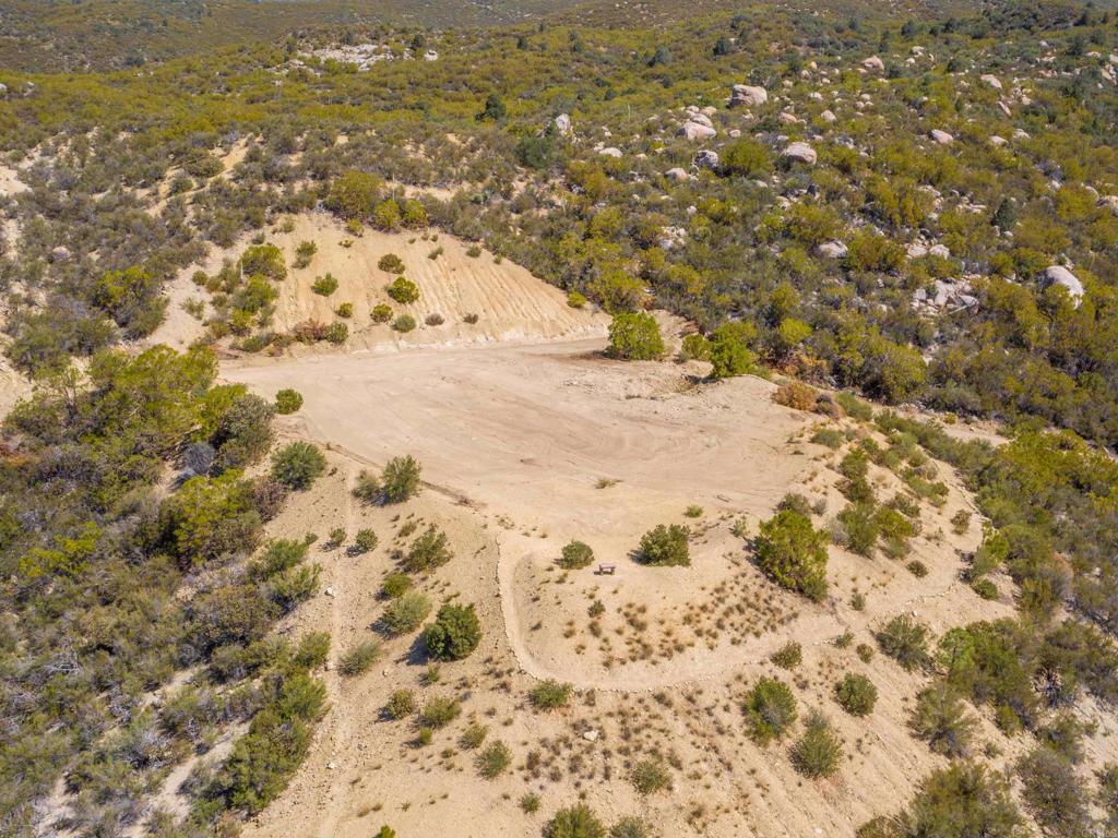 60833 Table Mountain Rd Property Photo 3