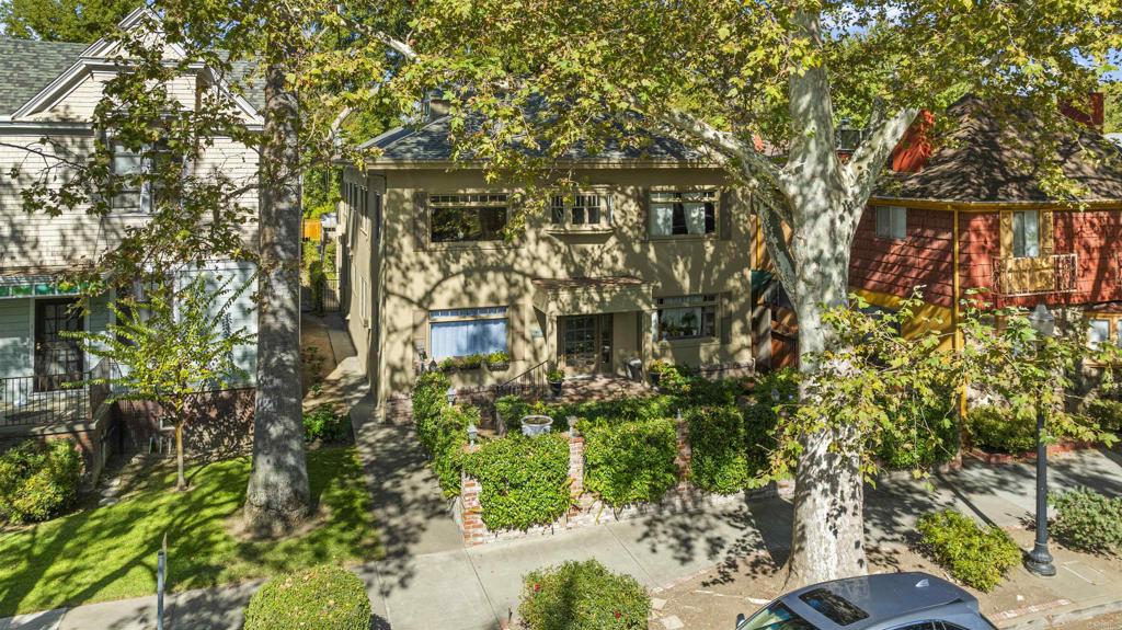 2711 I Street Property Photo 1