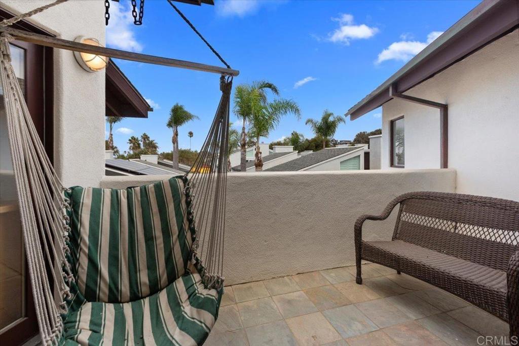 1733 Coast Property Photo 18