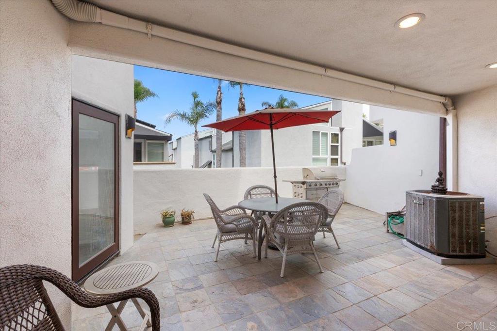 1733 Coast Property Photo 23