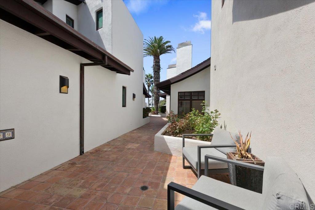 1733 Coast Property Photo 24