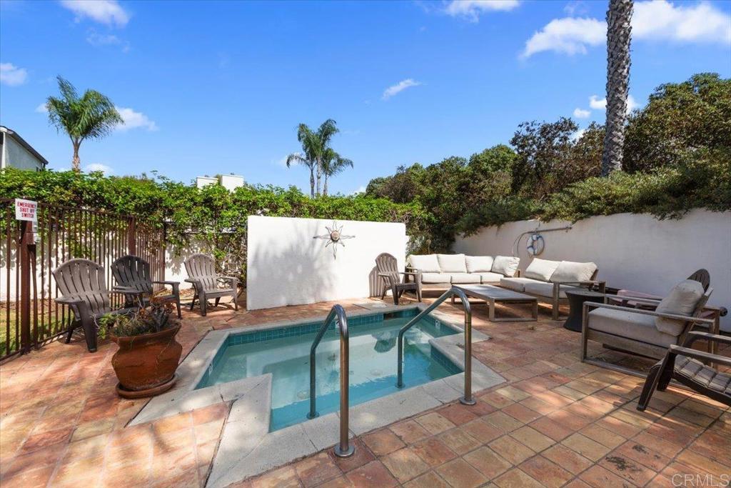 1733 Coast Property Photo 25