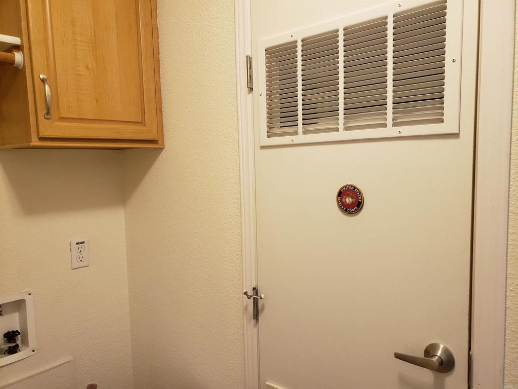 1010 E Bobier Drive 46 Property Photo 23