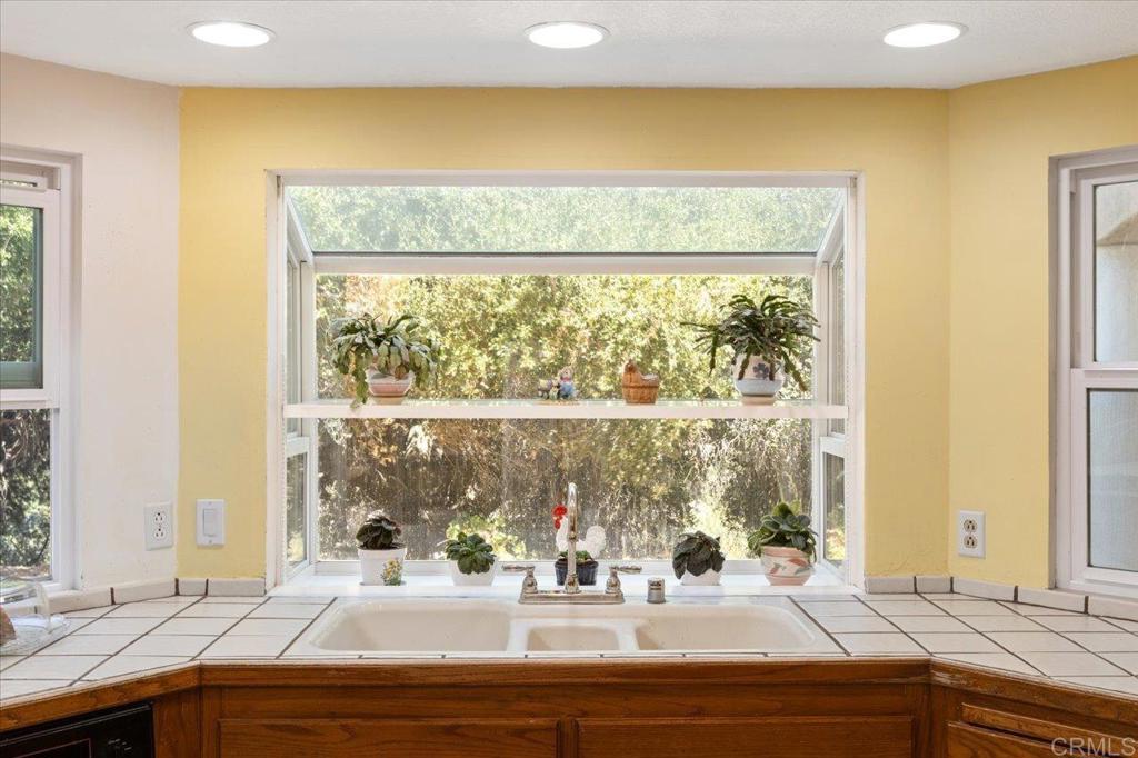 13413 Mirar De Valle Property Photo 10