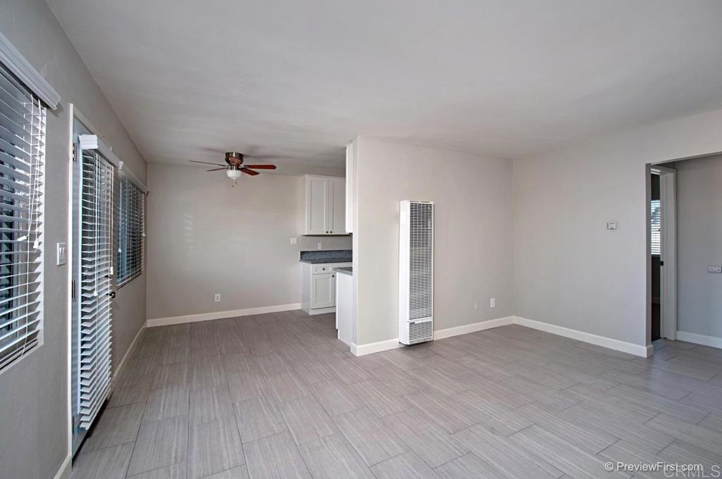 4455 61 52nd St Property Photo 8