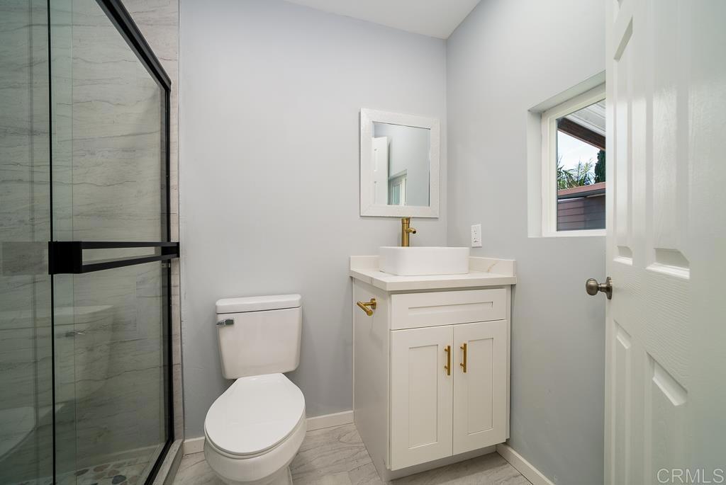 4660 N River Road 133 Property Photo 31