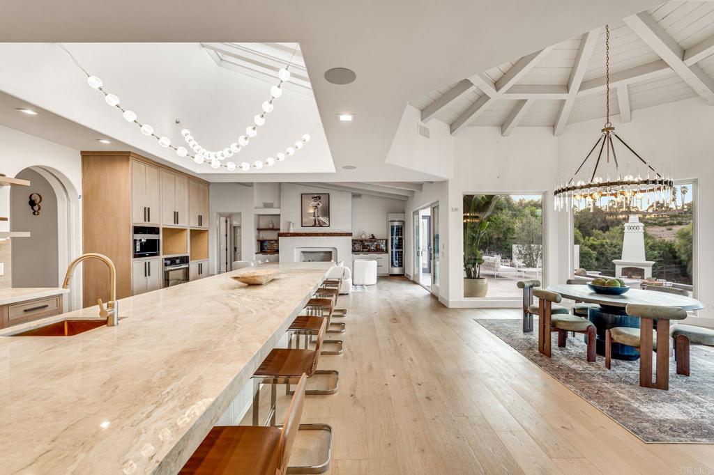 7102 Via De Maya Property Photo 7