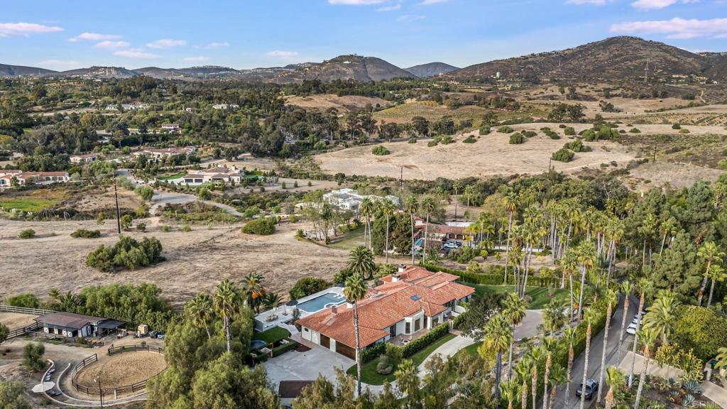 7102 Via De Maya Property Photo 25