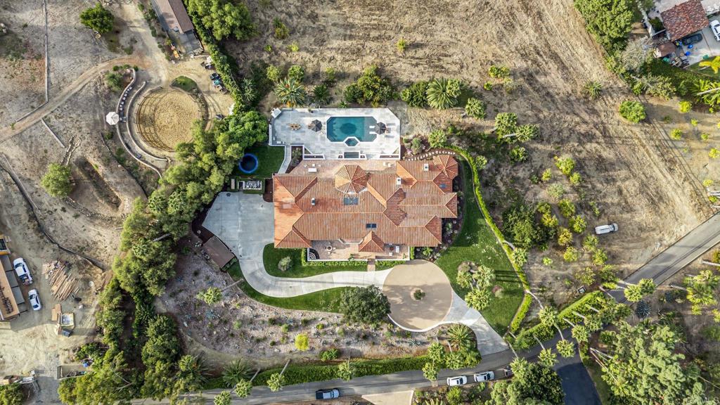 7102 Via De Maya Property Photo 26