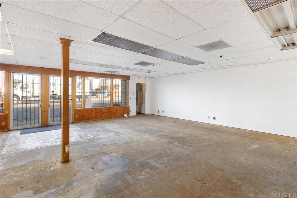 239 W Washington Ave Property Photo 12