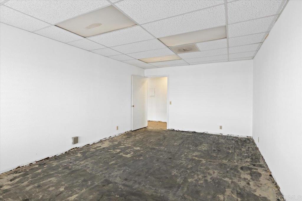 239 W Washington Ave Property Photo 23