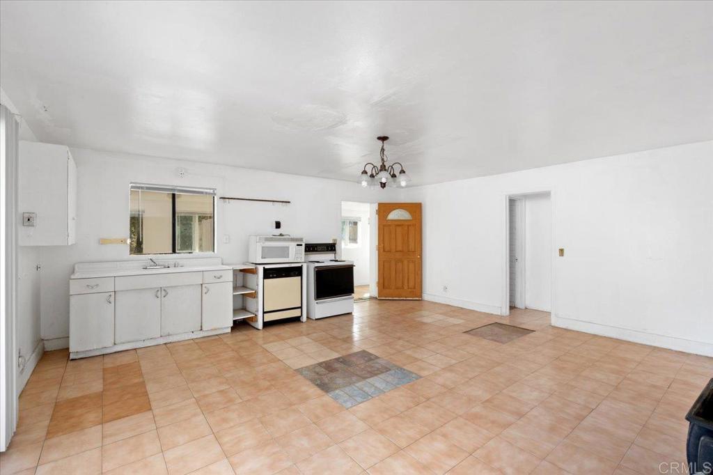 34174 Hampton Rd Property Photo 3