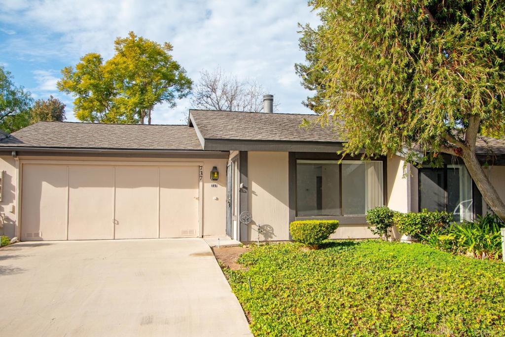 737 Nob Circle Property Photo 2
