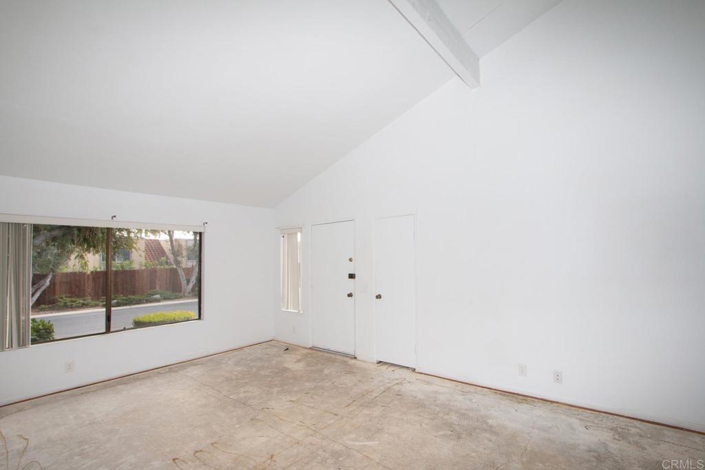 737 Nob Circle Property Photo 5