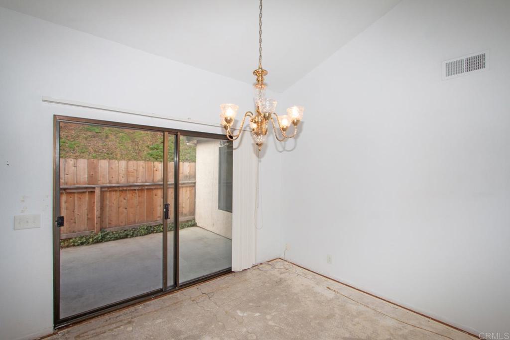 737 Nob Circle Property Photo 6