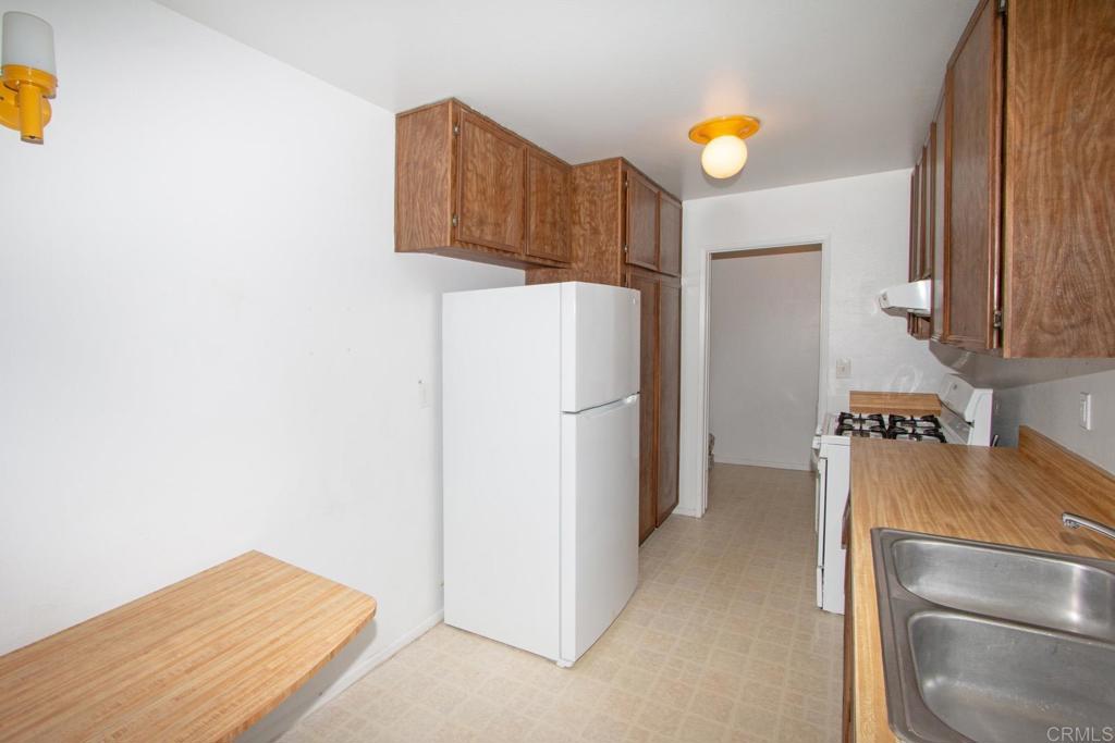 737 Nob Circle Property Photo 9