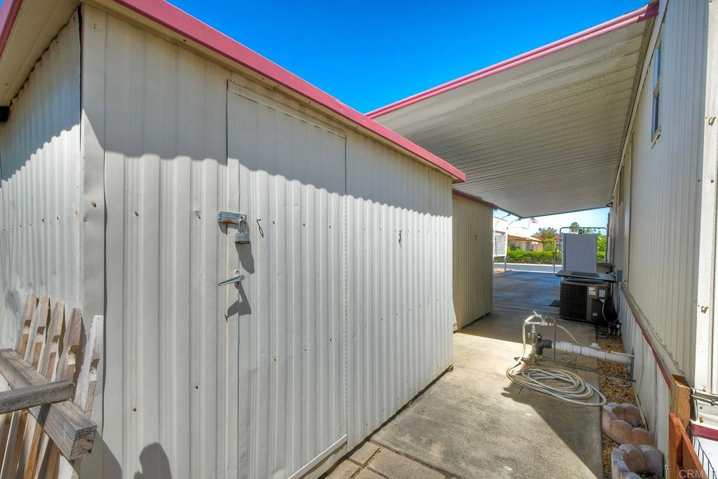 1010 E Bobier Drive 170 Property Photo 34