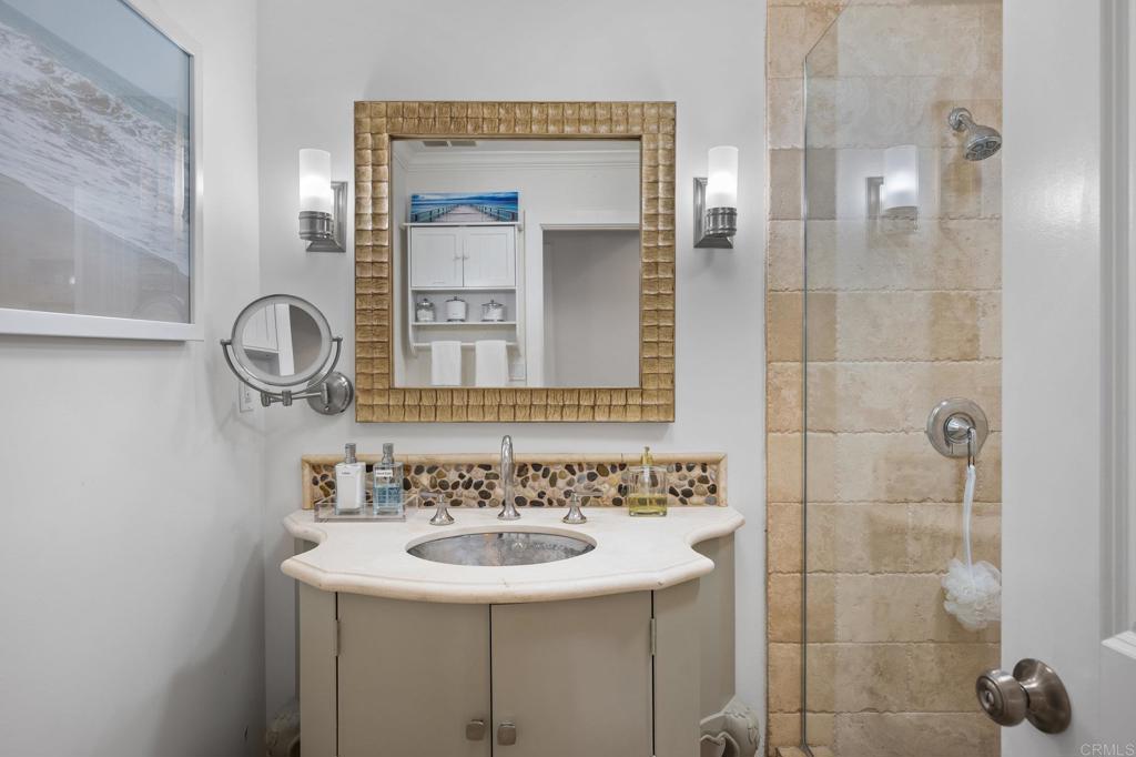 8305 Camino Del Oro Property Photo 14