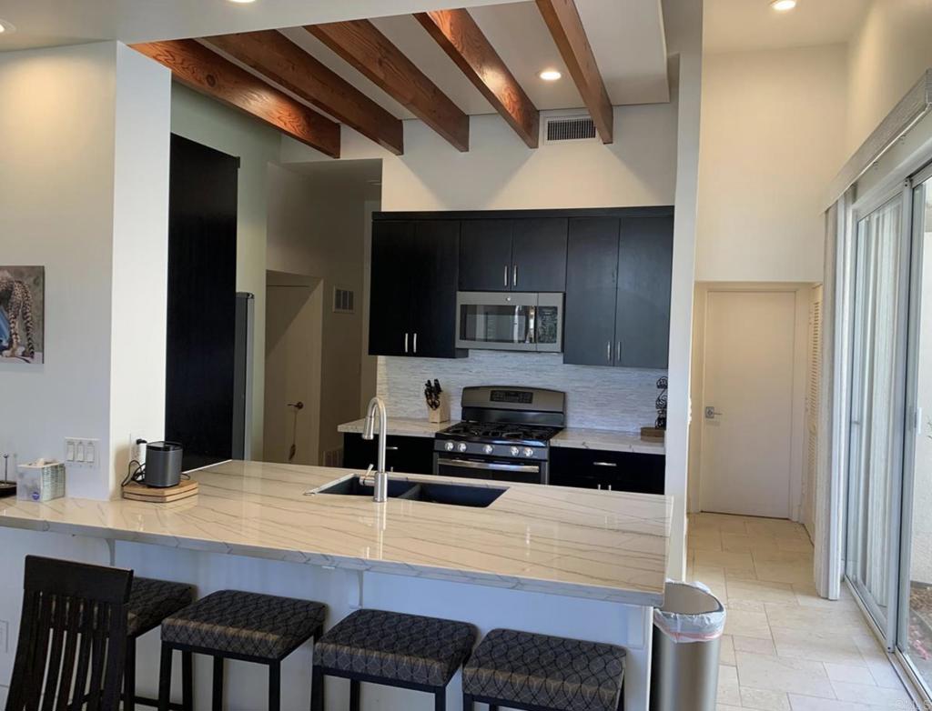 605 Bonair Place Property Photo 8