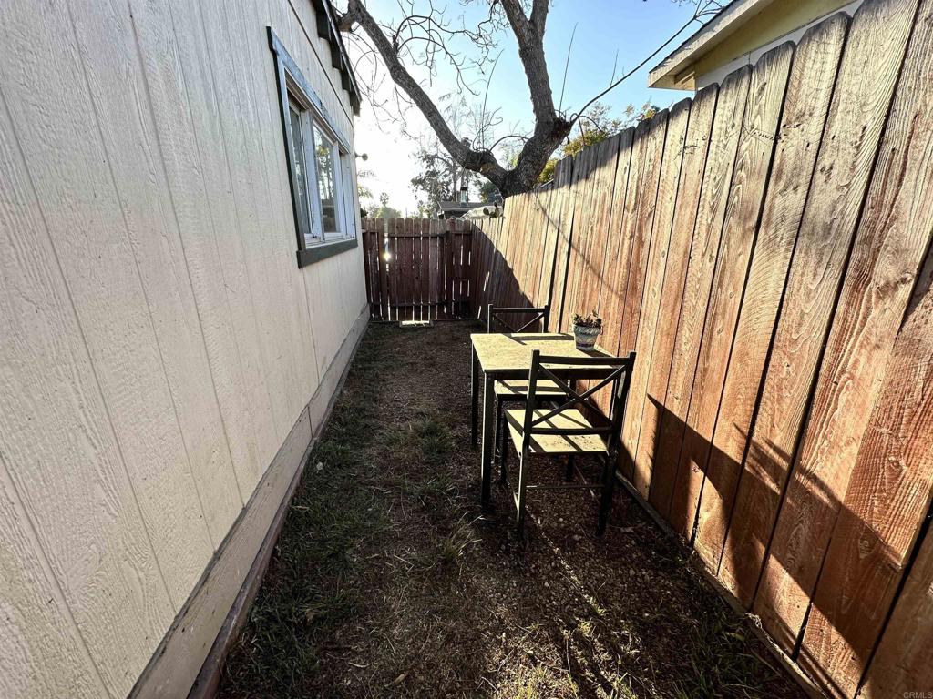 523 N Vulcan Avenue 41 Property Photo 9