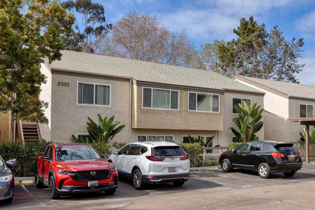 8503 Villa La Jolla Drive B Property Photo 22