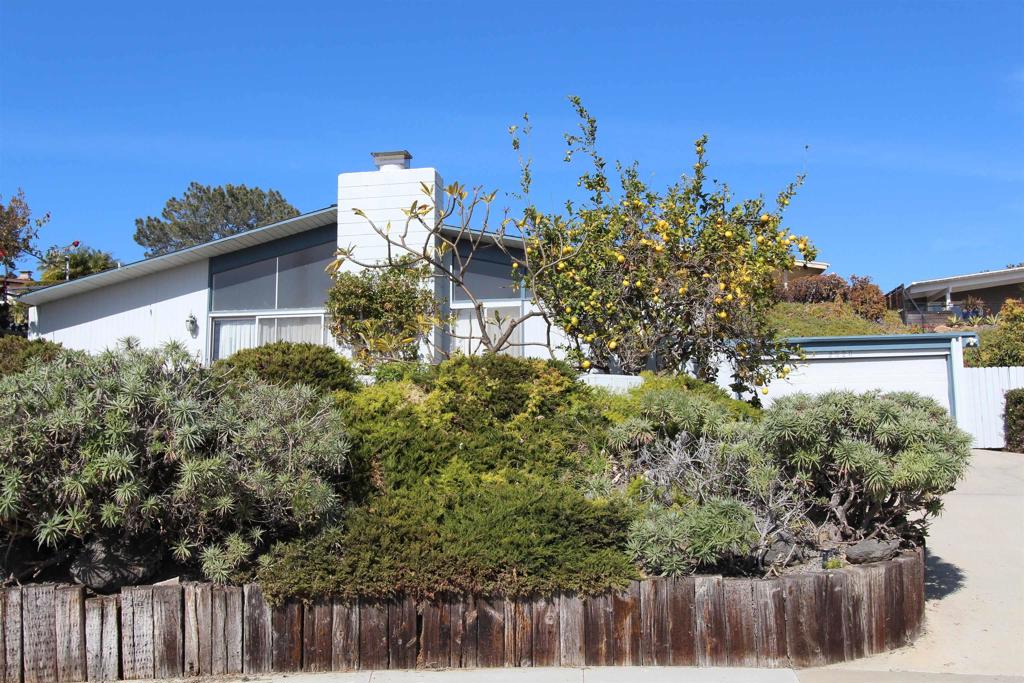 2526 Aster Street Property Photo