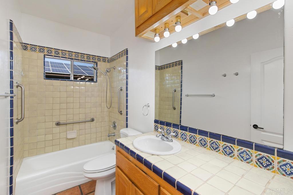 869 Eugenie Avenue Property Photo 31