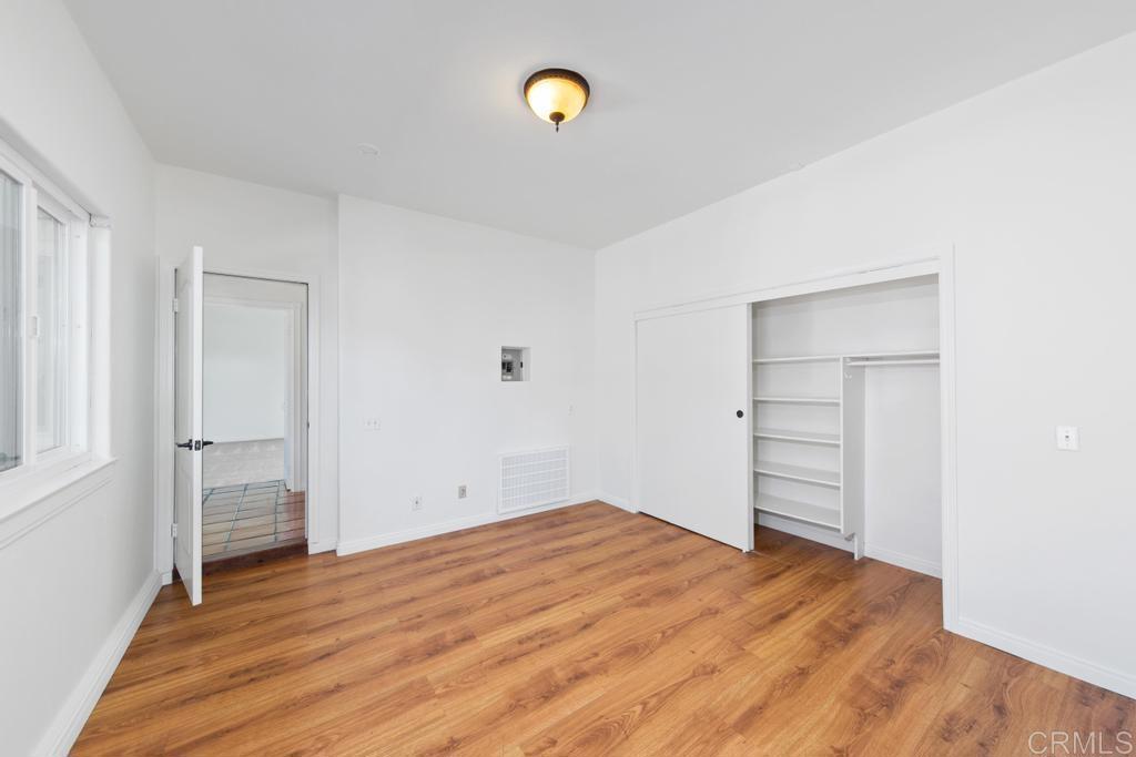 869 Eugenie Avenue Property Photo 34
