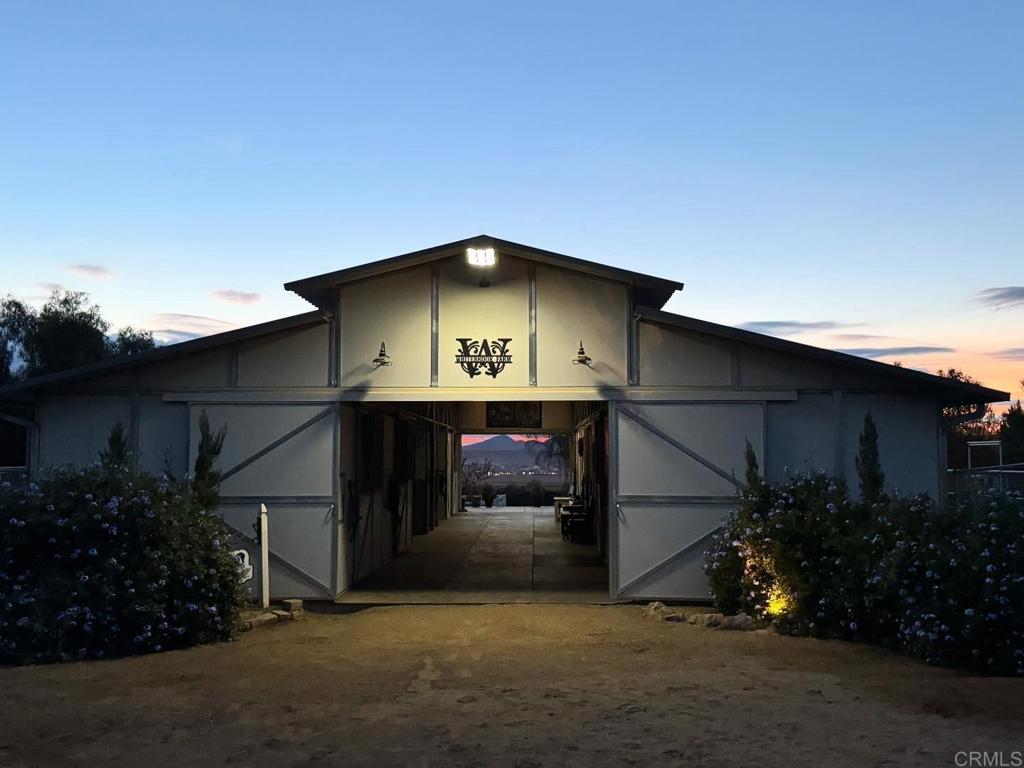 40542 Quiet Hls Property Photo