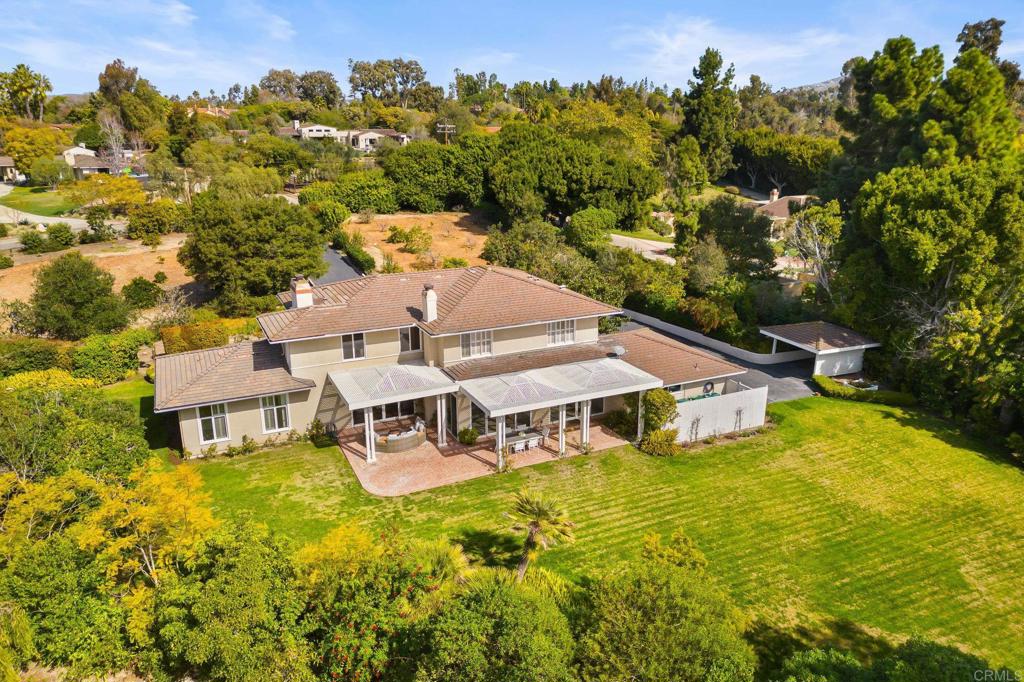 5851 Via De La Cumbre Property Photo 2