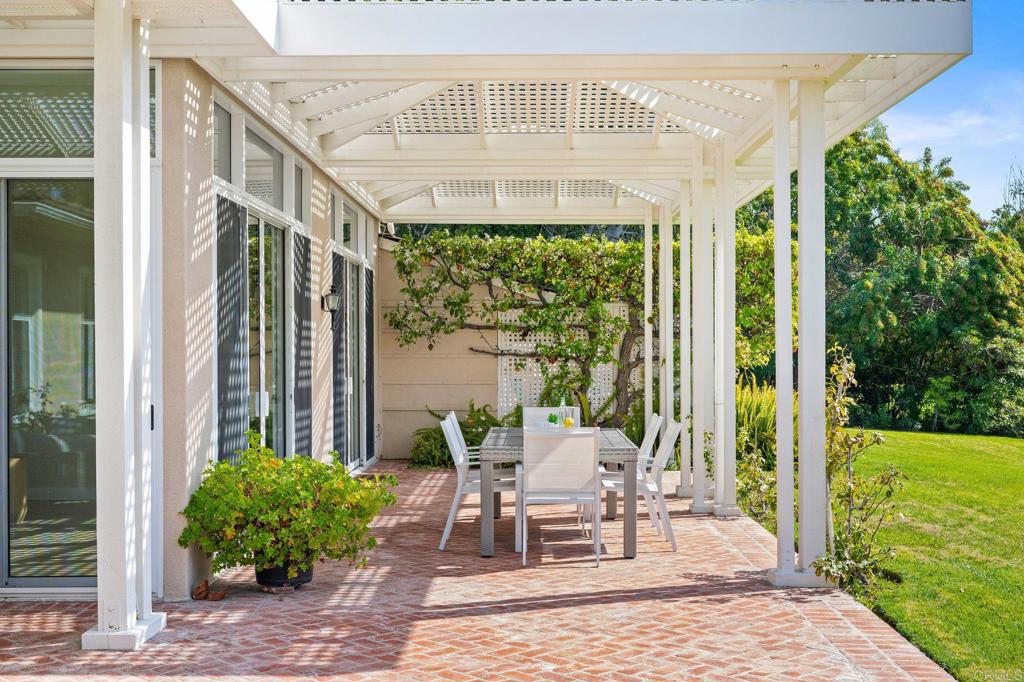 5851 Via De La Cumbre Property Photo 23