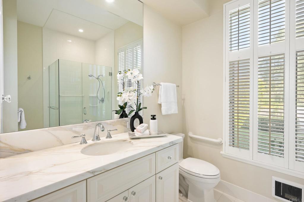 5851 Via De La Cumbre Property Photo 27