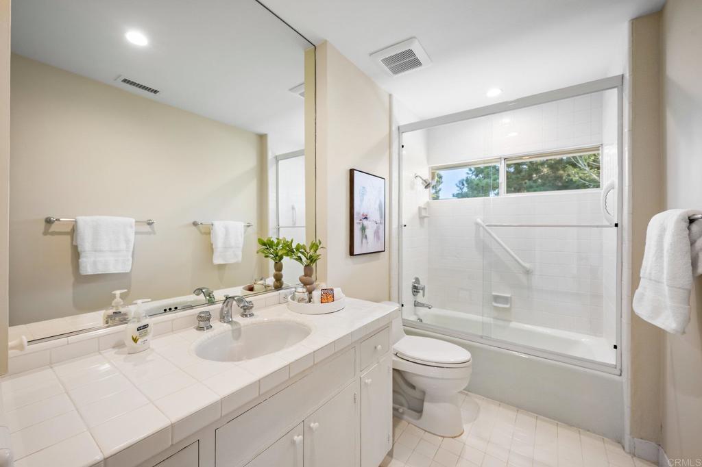 5851 Via De La Cumbre Property Photo 36