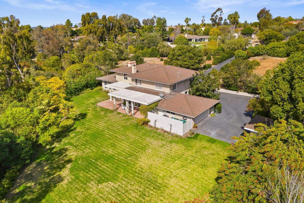 5851 Via De La Cumbre Property Photo 49