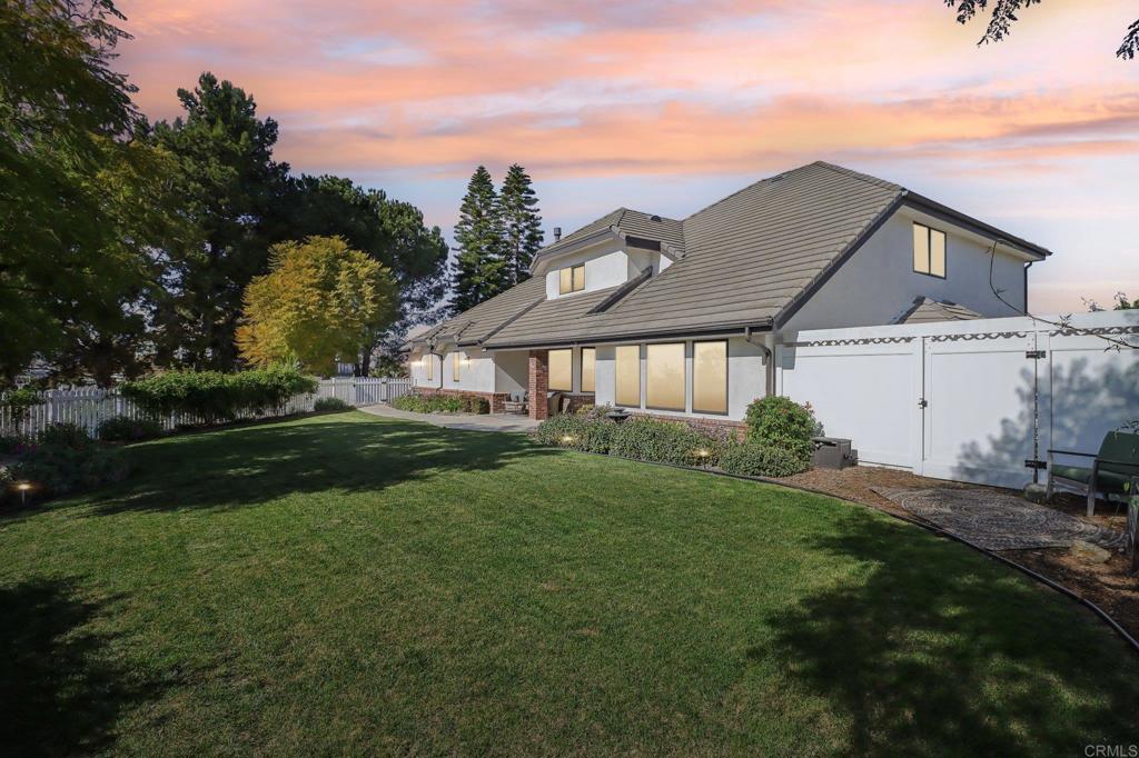 2021 Oak Glen Dr Property Photo