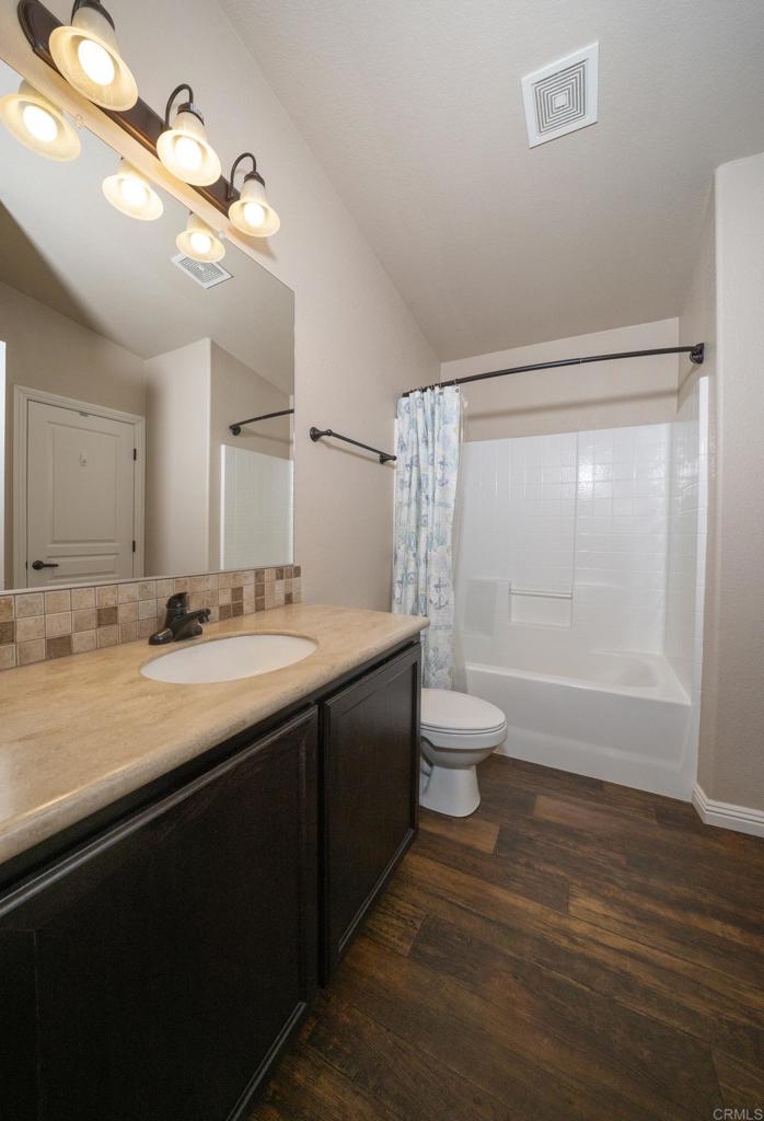 8975 Lawrence Welk Dr 112 Property Photo 18