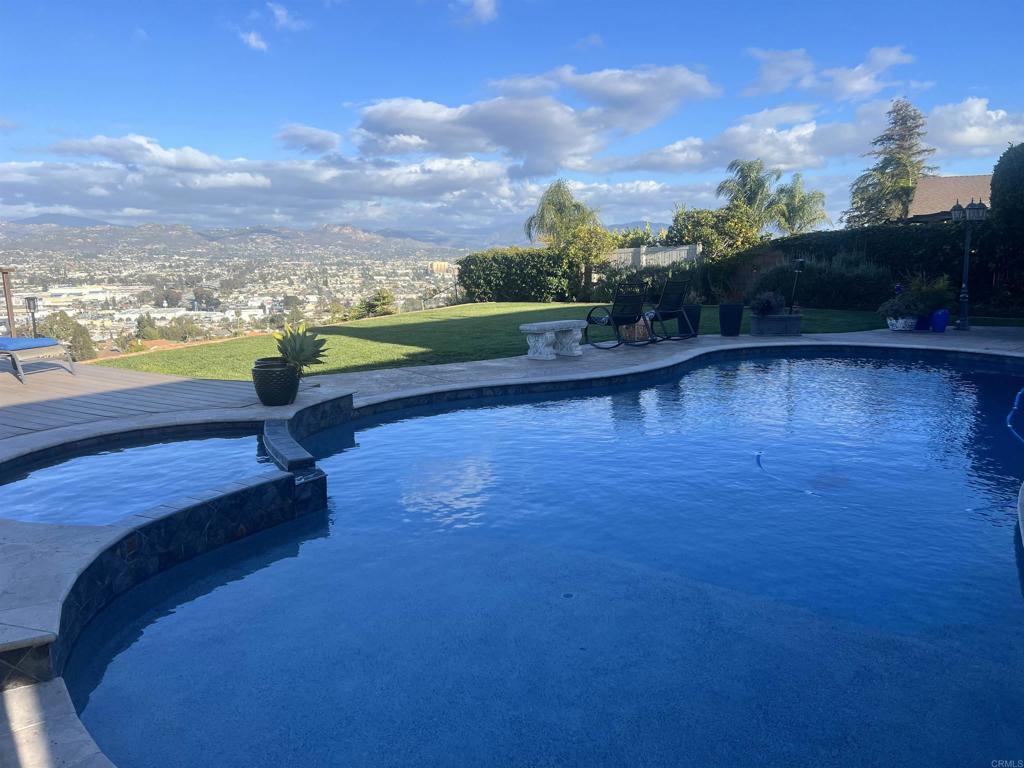 485 Tyrone Street Property Photo
