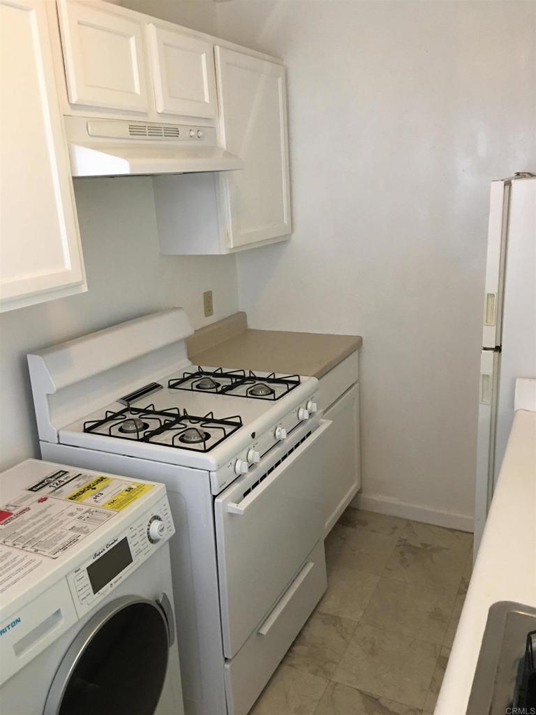 408 N Pico Property Photo 21