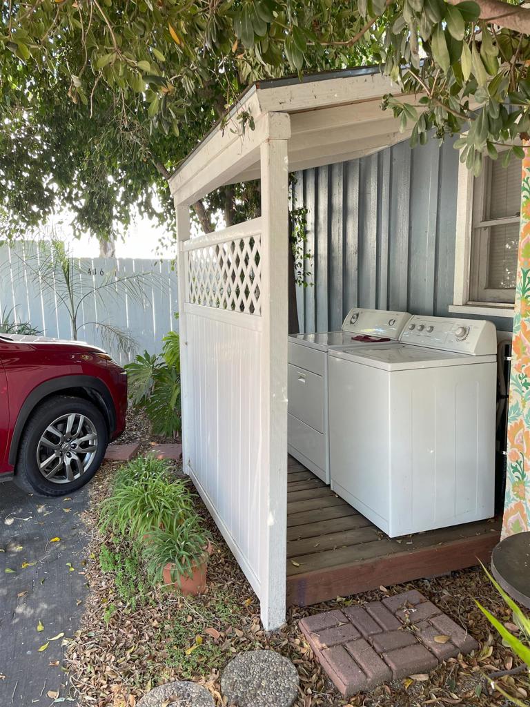 408 N Pico Property Photo 29