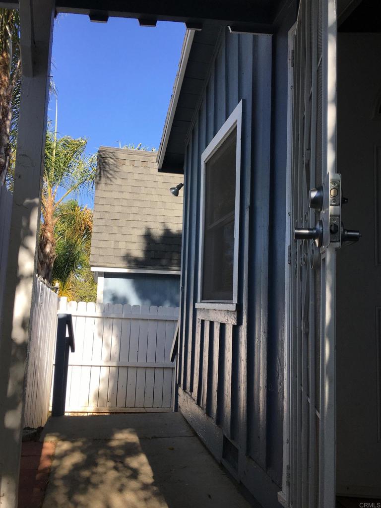 408 N Pico Property Photo 33